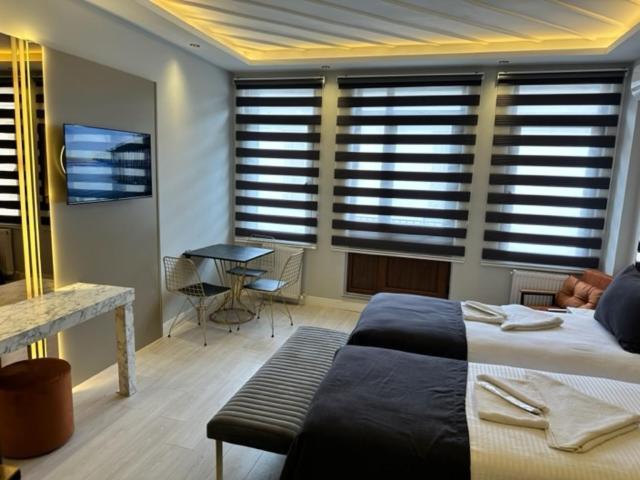 Well House Hotel Istanbul Exterior photo